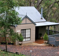 Tangenong Cottages - St Kilda Accommodation
