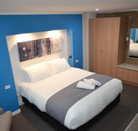 Tropicana Motor Inn - St Kilda Accommodation