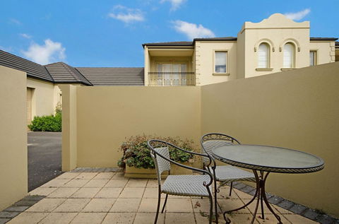Sea Shells On Banyan Apartment - St Kilda Accommodation 8