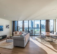 Waterfront 3 Bedroom Luxury Home Victoria Harbour - St Kilda Accommodation