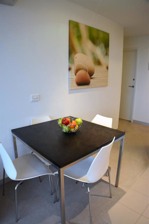 Royal Stays Apartments Melbourne- Southbank - St Kilda Accommodation 7