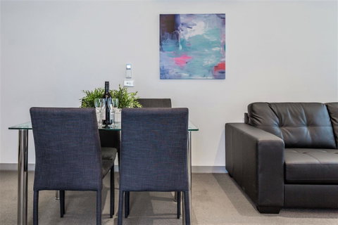 Royal Stays Apartments Melbourne- Southbank - St Kilda Accommodation 14