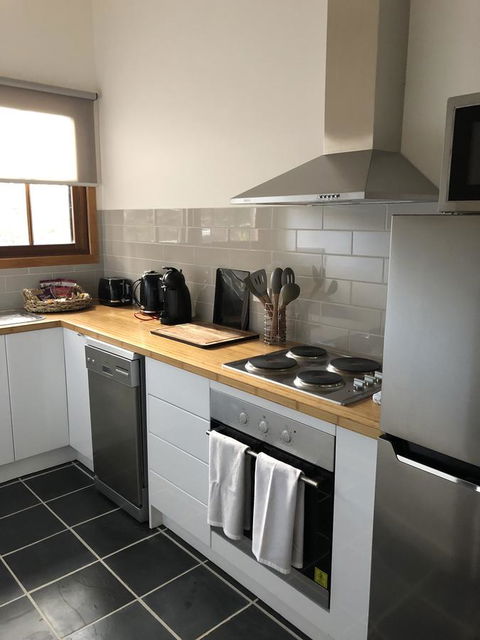 Lothlorien - St Kilda Accommodation 5