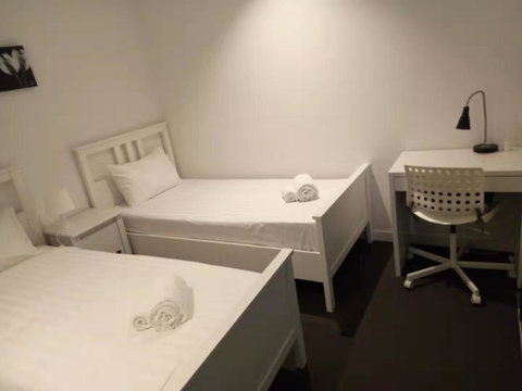 AH Accommodation@ Spencer - St Kilda Accommodation 2