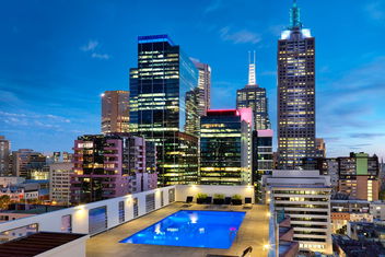 Hotel Grand Chancellor Melbourne with St Kilda Accommodation