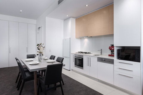 Prima 4511 - St Kilda Accommodation 9