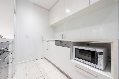 Prima 4511 - St Kilda Accommodation 24