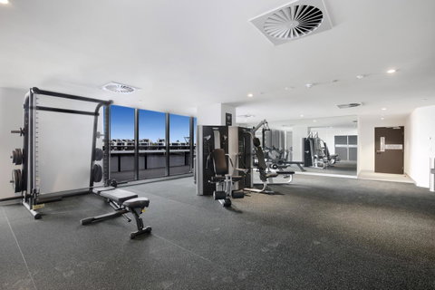 Orange Stay At Collins Wharf - St Kilda Accommodation 7