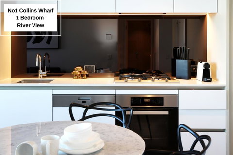 Orange Stay At Collins Wharf - St Kilda Accommodation 8
