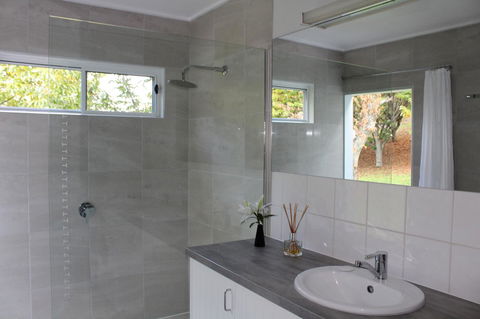 Abbys Cottages Bright - St Kilda Accommodation 9