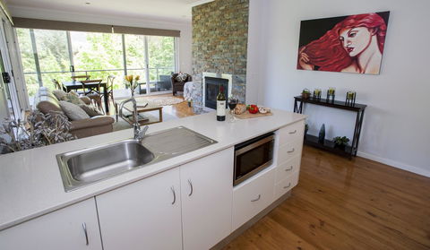 Abbys Cottages Bright - St Kilda Accommodation 5