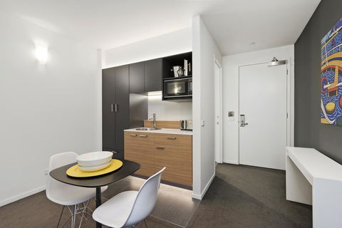 Vue Apartments Geelong - St Kilda Accommodation 2