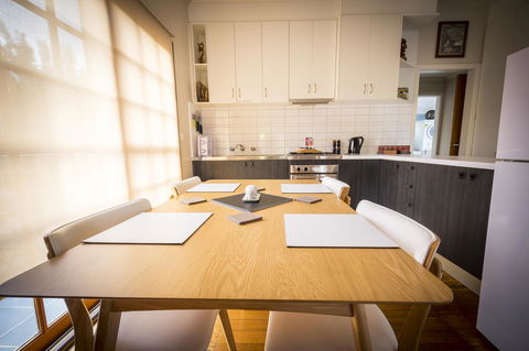 Azen Haven - St Kilda Accommodation 18