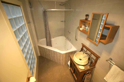 Azen Haven - St Kilda Accommodation 20