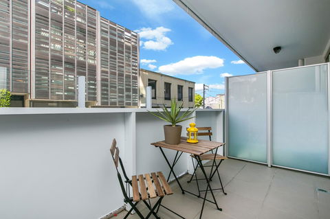 Complete Host The River Apartments - St Kilda Accommodation 4