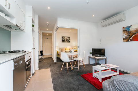 Complete Host The River Apartments - St Kilda Accommodation 1