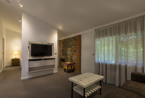 Bright Mystic Valley - St Kilda Accommodation 14