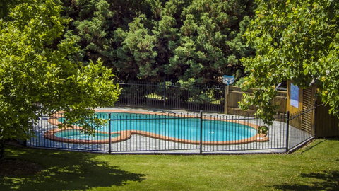 Bright Mystic Valley - St Kilda Accommodation 27