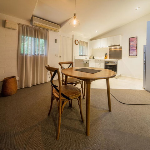 Bright Mystic Valley - St Kilda Accommodation 1