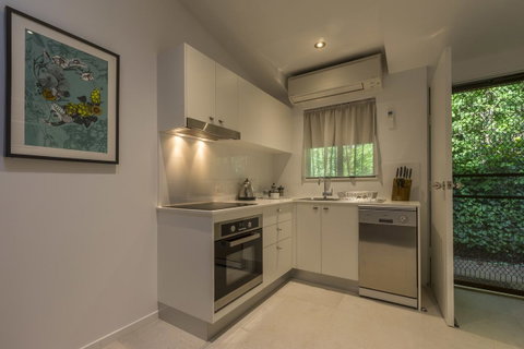 Bright Mystic Valley - St Kilda Accommodation 16