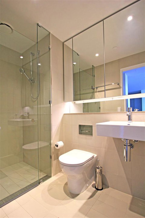 Auzzie Apartments Docklands, Melbourne - St Kilda Accommodation 12