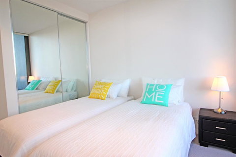 Auzzie Apartments Docklands, Melbourne - St Kilda Accommodation 11