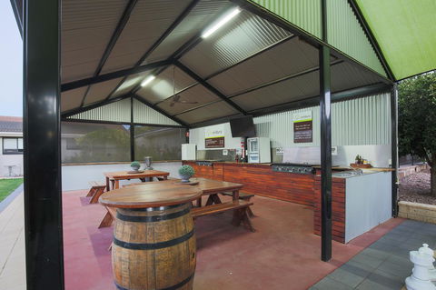 Mildura Holiday Villas - St Kilda Accommodation 31