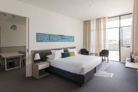 Quarters At Flinders Hotel - St Kilda Accommodation 3