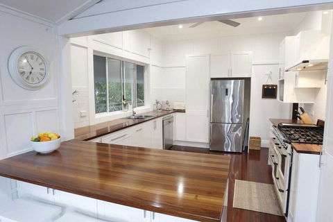 The Belle Riverhouse, Tumbulgum - St Kilda Accommodation 2