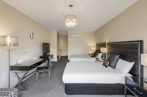 The Carrington Hotel - St Kilda Accommodation 2