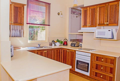 The Duck House - St Kilda Accommodation 1