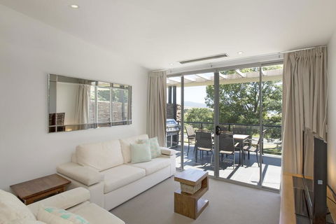 The Edge Apartment 5 Jindabyne - St Kilda Accommodation 0