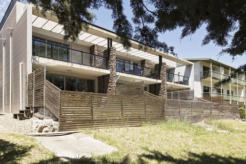 The Edge Apartment 5 Jindabyne - St Kilda Accommodation 1