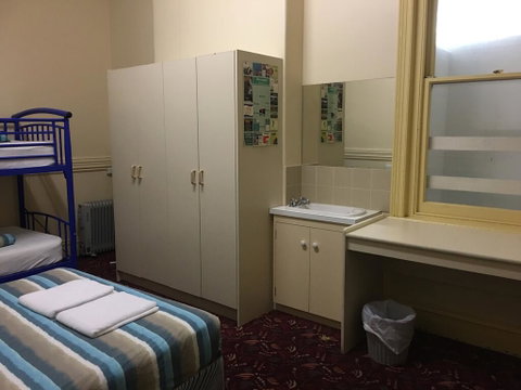 The Formby Hotel - St Kilda Accommodation 1