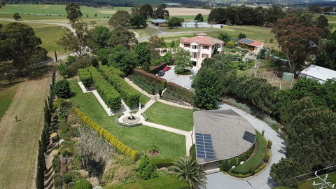 The Gatehouse At Villa Raedward - St Kilda Accommodation 2