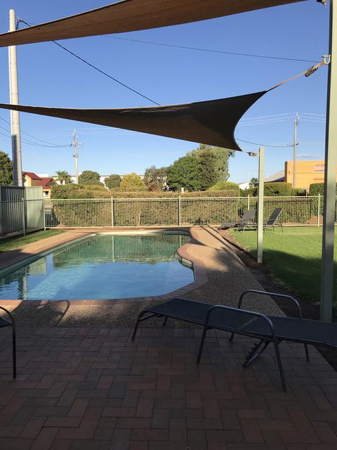 The Kidman Wayside Inn - St Kilda Accommodation 3