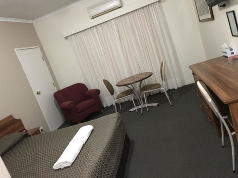 The Kidman Wayside Inn - St Kilda Accommodation 1