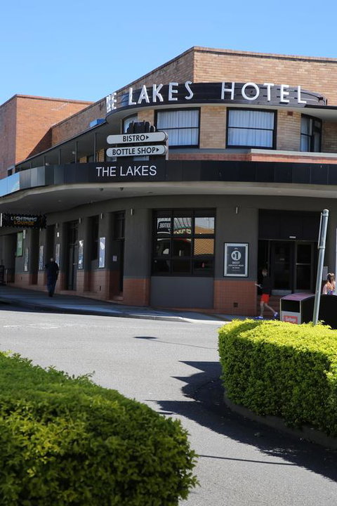 The Lakes Hotel - St Kilda Accommodation 3