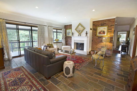 THE MAPLES - St Kilda Accommodation 1