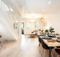 THE RENWICK - Hosted by L'Abode Accommodation - St Kilda Accommodation