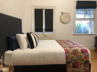 Book Tenterfield Accommodation Vacations St Kilda Accommodation St Kilda Accommodation
