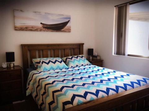 The Royal Dolphin Holiday Home - St Kilda Accommodation 1