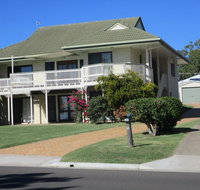 The Sun and the Sea in Hervey Bay - St Kilda Accommodation