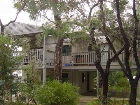The Treehouse In Dawesville - St Kilda Accommodation 3