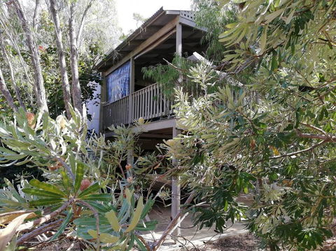 The Treehouse In Dawesville - St Kilda Accommodation 2