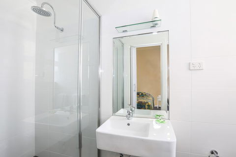 The Union Club Hotel - St Kilda Accommodation 3
