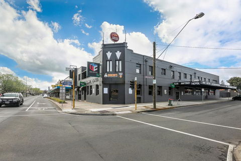 The Union Club Hotel - St Kilda Accommodation 0