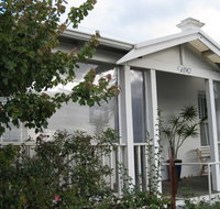 Three Chimneys Bed and Breakfast Boutique Guest House - St Kilda Accommodation