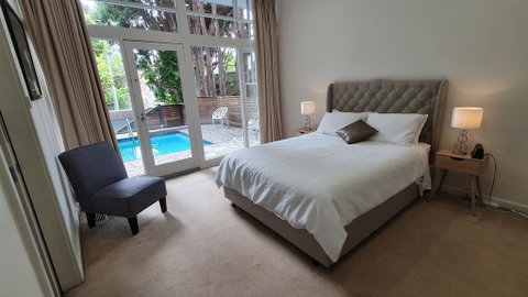 Toorak Luxury Living - St Kilda Accommodation 2