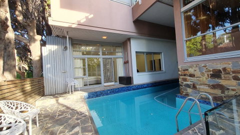 Toorak Luxury Living - St Kilda Accommodation 1
